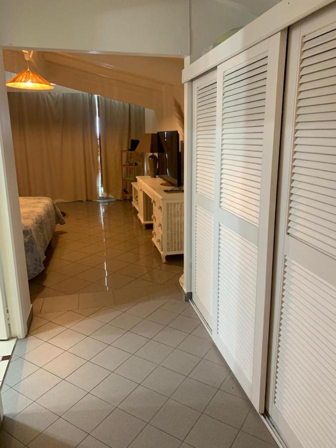 Le Pelican Le Gosier  Bagian luar foto