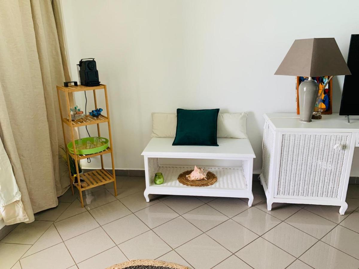 Le Pelican Le Gosier  Bagian luar foto